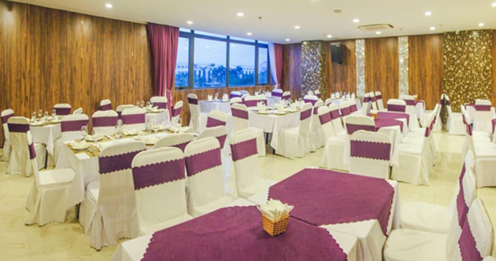 Lavender Riverside Hotel Da Nang Exterior photo